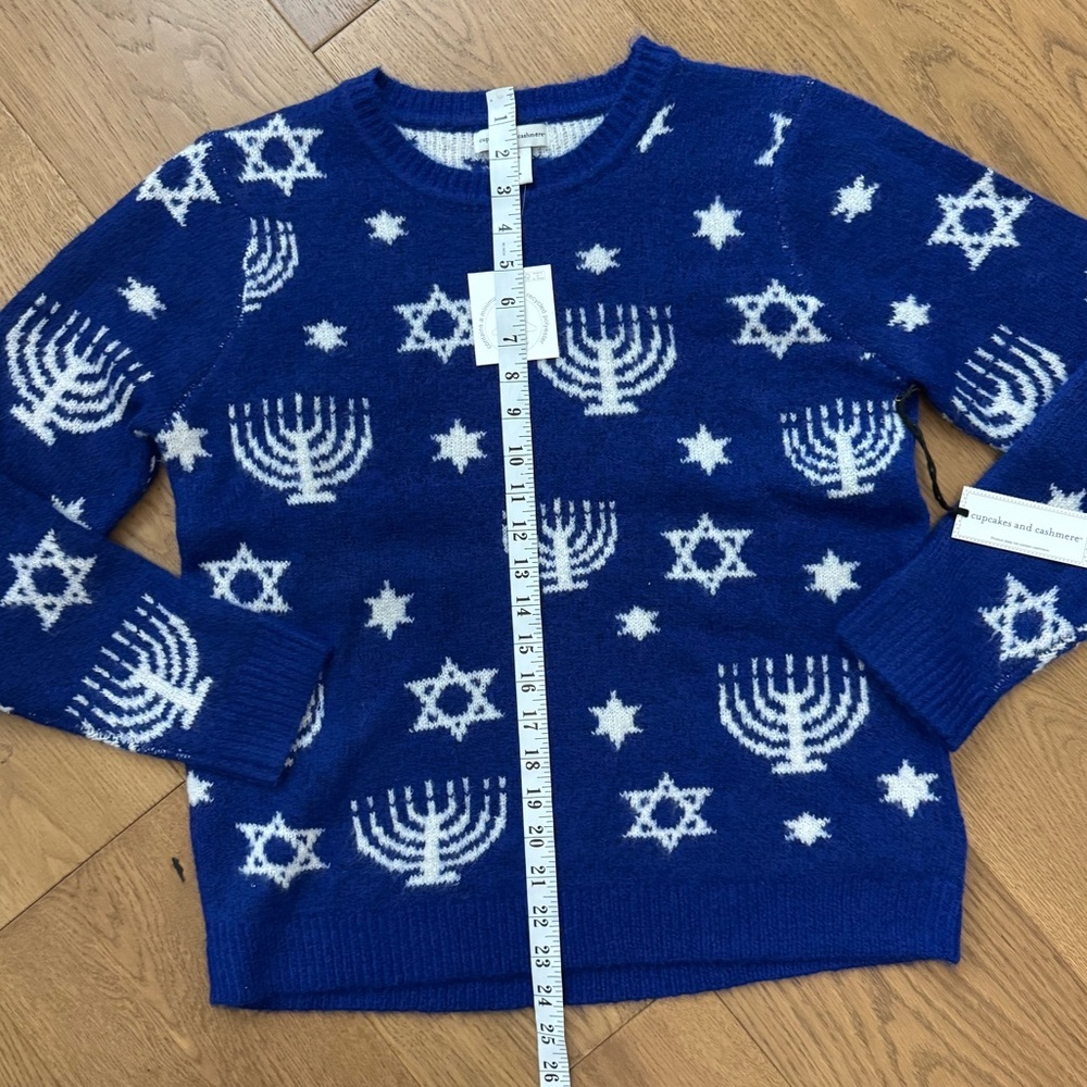 Cupcakes & Cashmere Hanukkah Chanukah Holiday Sweater - NWT - Blue & White - Picture 6 of 7